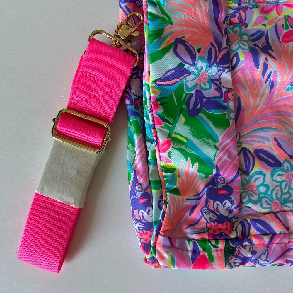 Lilly Pulitzer Minnie Mouse and Daisy Duck Weekender Bag – Disney Parks - Picture 9 of 9